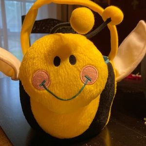Bee Easter basket